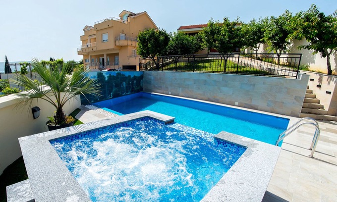 Blagaj Villa | Luxury villa Imperial - with the vineyard views and pool