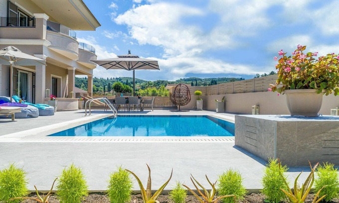 Termenades Villa | Luxury Villa Matzourana