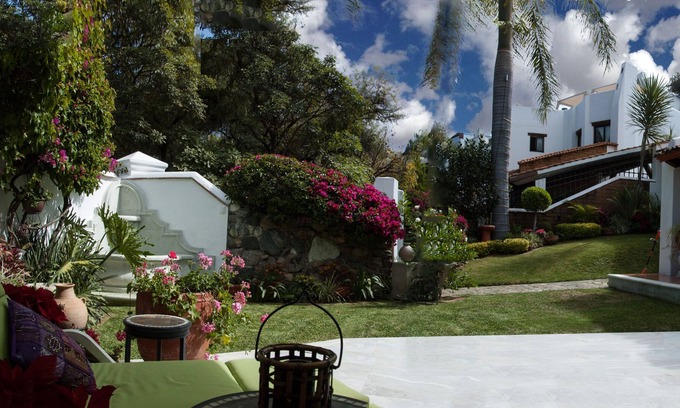 San Felipe del Agua Villa | Luxury Villa nestled in the beautiful foothills of Oaxaca!