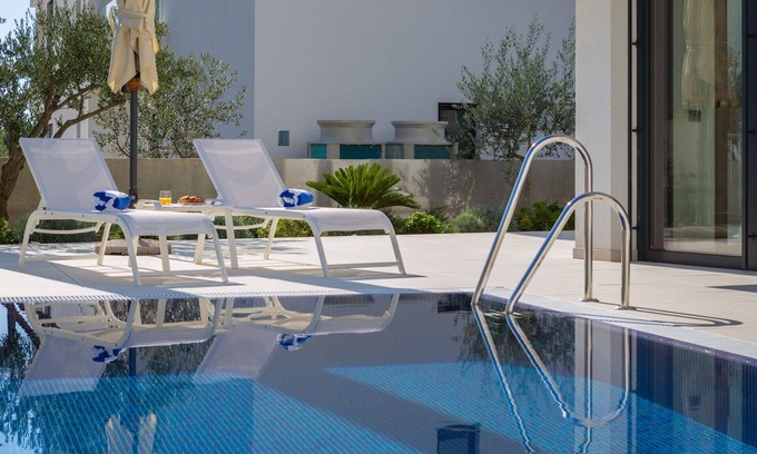 Seget Vranjica Villa | Luxury Villa Nautica Seconda with Pool