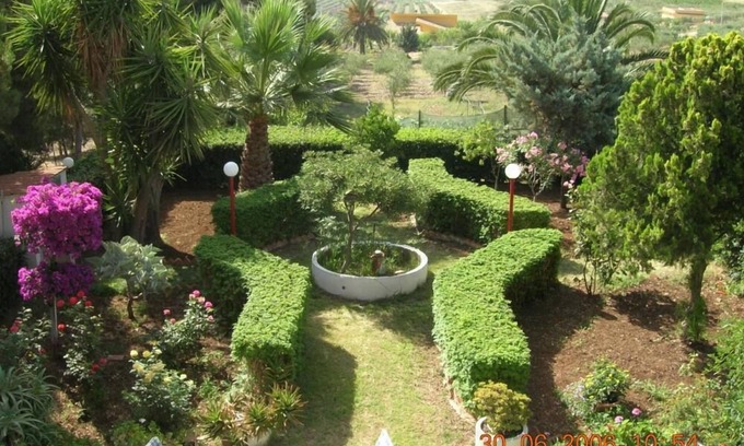 Borgo Bonsignore Villa | Luxury villa on the 1st floor with panoramic view, well kept garden and aromatic