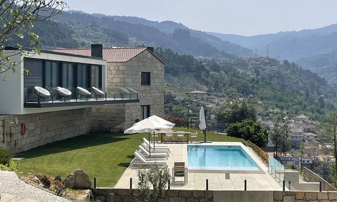 Ribadouro Villa | Luxury villa on the River Douro - heated pool, stunning views