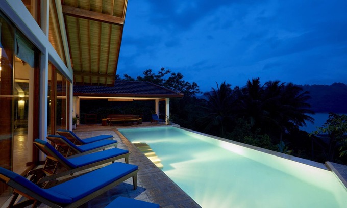 Digana Villa | Luxury villa overlooking the Knuckles Mountain Range and Victoria Reservoir