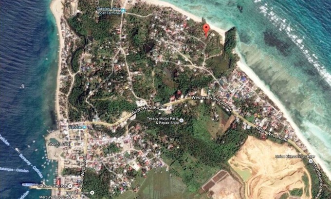 Caticlan Villa | Luxury Villa: Private Pool & Beach Retreat