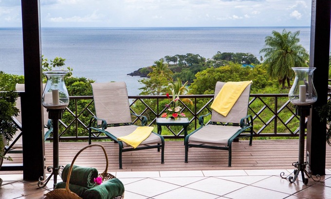 Black Rock Villa | Luxury Villa | Private Infinity Pool + Ocean View
