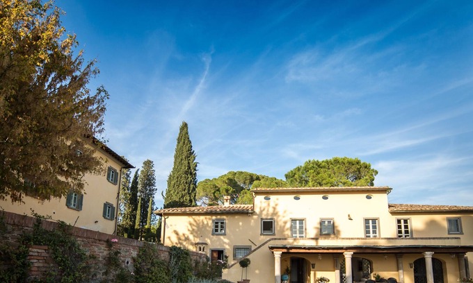 Cortona Villa | Luxury villa with amazing views, beautiful gardens and private pool