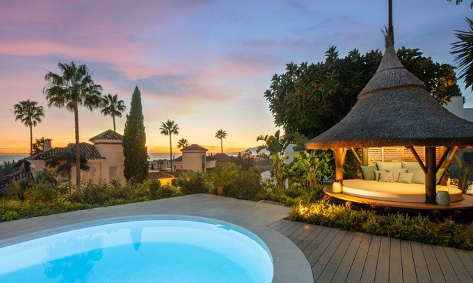 Urbanizacion el Rosario Villa | Luxury Villa with High Security, Pool & Jacuzzi