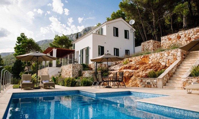 Sveta Nedjelja Villa | Luxury Villa with privacy, pool, spa, and stunning views