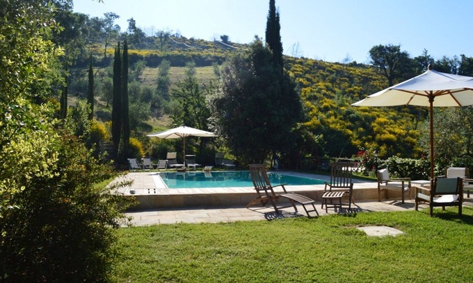 Montelovesco Villa | Luxury Villa with large Pool and breathtaking mountain views