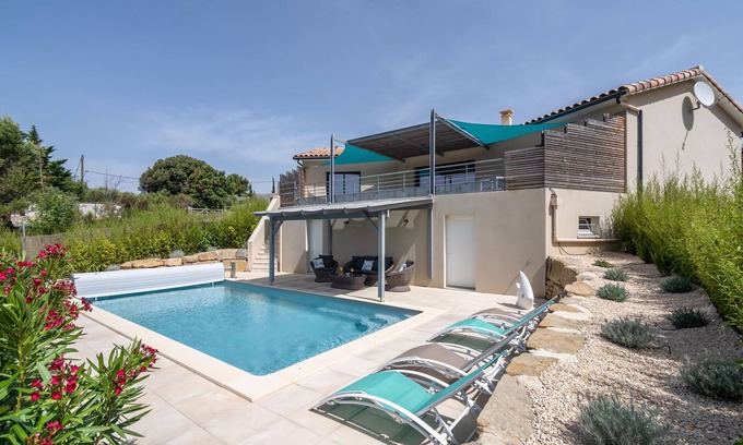 Cesseras Villa | Luxury villa with private swimming pool