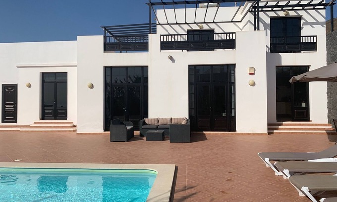 Conil Villa | Luxury villa with private heated pool, WIFI, views of the sea and volcanoes