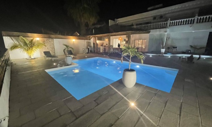 Sainte Marie Villa | Luxury villa with sea view, large pool and outdoor kitchen