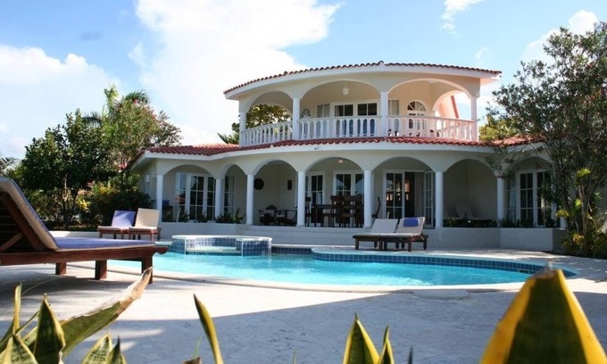 Los Maestros Villa | Luxury villas with 6 bedrooms