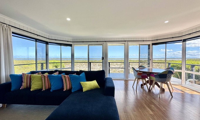 Manns Beach House | Luxury Waterfront at Manns Beach