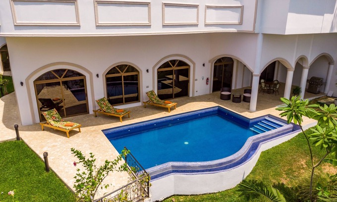 Punta Leona House | Luxury Waterfront Apartment