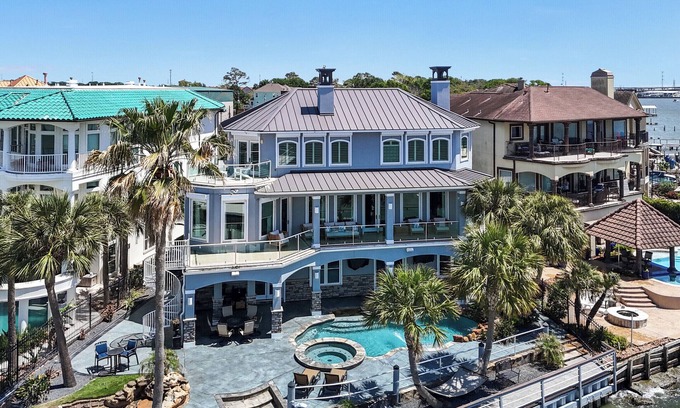 El Lago House | Luxury Waterfront Estate-Private Pool/Sunset Views