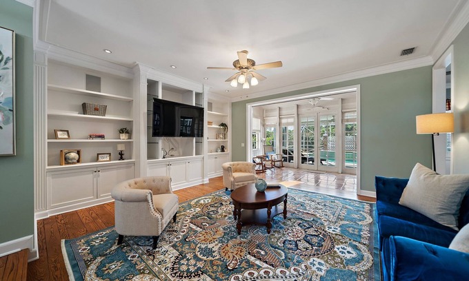 Wellington House | Luxury Wellington Home with a Beautiful Pool