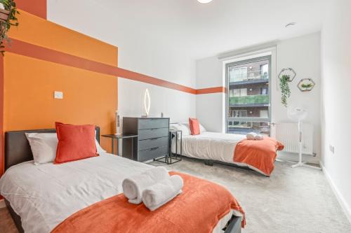 Wembley Park Apartment | Luxury Wembley Apt - 9 guests!