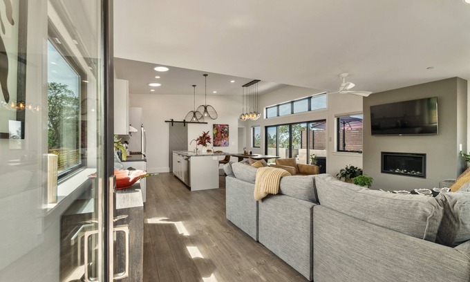 Larkfield-Wikiup House | Luxury Wine Country Getaway
