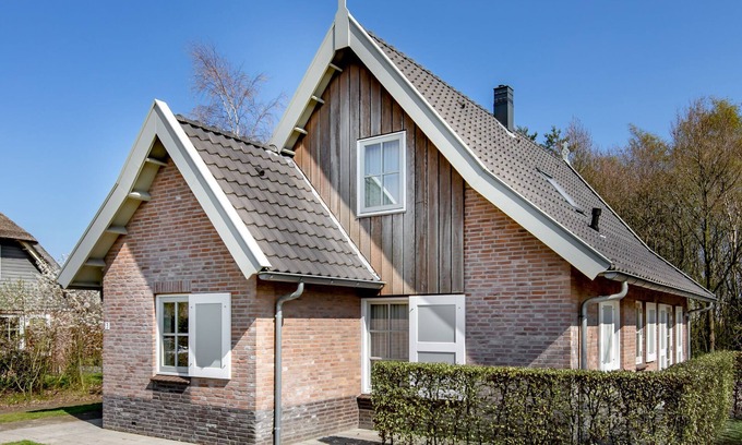 Appelscha House | Luxury Woodland Villa w/Garden