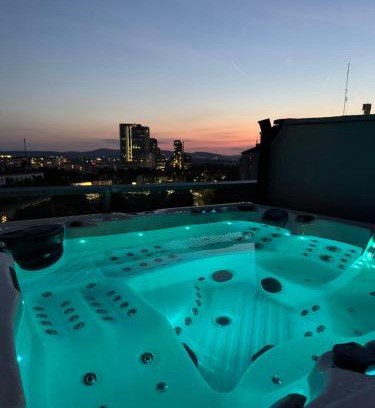 Favoriten Apartment | Luxus Penthouse mit Wellness-Oase und Panoramaausblick über Wien Süd