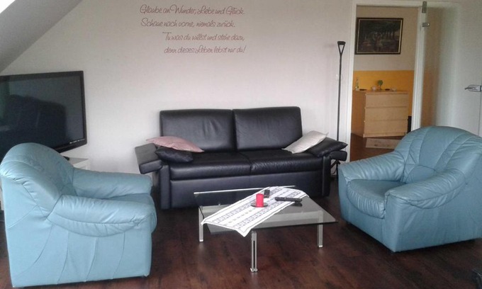 Kollmar Apartment | Luxuswohnung, 90 qm, Balkon, beste Lage in Kollmar