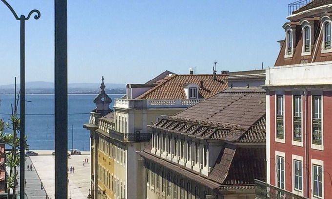 Pena Apartment | LV Premier Baixa CN1- AC, elevator, central, views