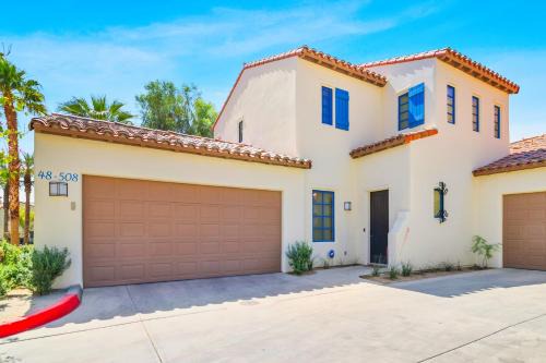 La Quinta House | LV314 Stylish 3BR-4BA Legacy Villas Townhome