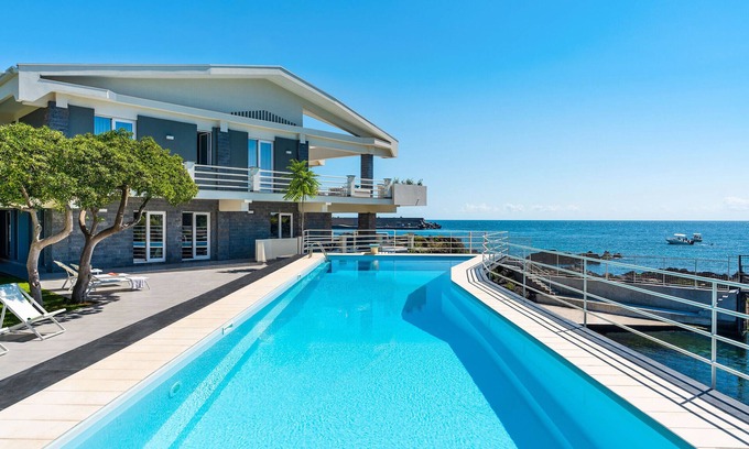 Stazzo Villa | Lxury seafront villa with pool set in Stazzo, Sicily