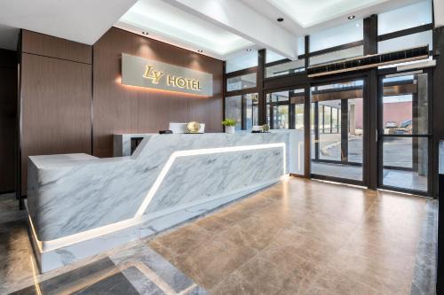 Queens Hotel | Ly New York Hotel