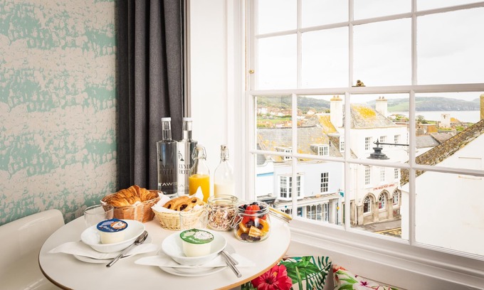 Lyme Regis Hotel | Lyme 1 Hotel