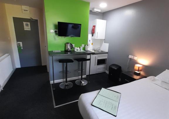 Tunstall Apartment | Lymedale Suites Studios & Aparthotel in NEWCASTLE UNDER LYME & STOKE