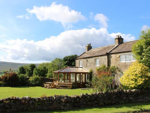 Leyburn House | Lyndhurst Cottage