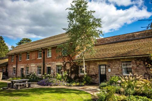 Thetford House | Lynford Holiday Cottages nestled in the heart of Thetford Forest