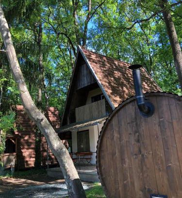 Szanazug House | Mókus Vendégház