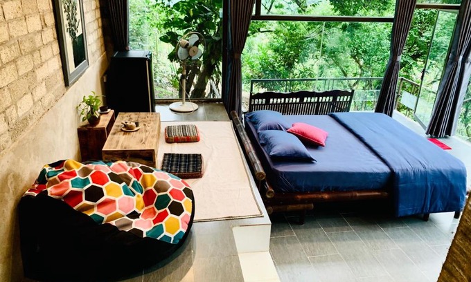 Hoa Binh House | Mường Retreat Hòa Bình Rose room trong Bảo tàng Nghệ thuật
