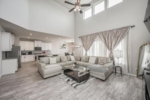 Katy Ski Chalet | M&J Luxury Home