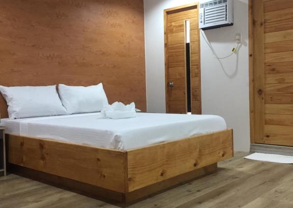 Liloan Hotel | M LILOAN PENSION HOUSE