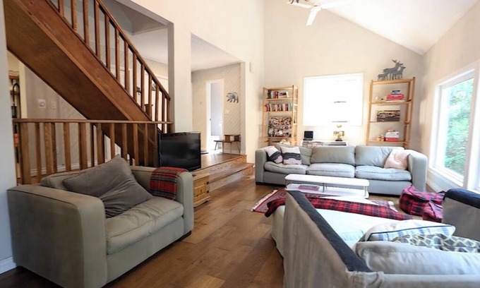 Norland Cottage | M & M Waterfront Cottage