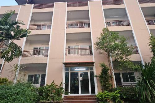 Don Kaeo Hotel | M Place Maerim