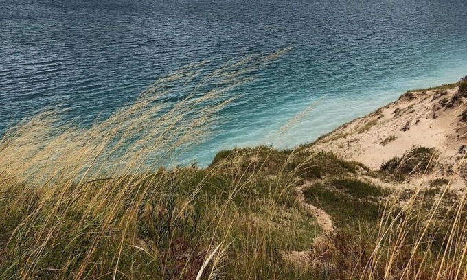 Maple City House | M22 Cabin ~ Just Minutes to Glen Arbor ~ Walk To Sleeping Bear Dunes Lakeshore!