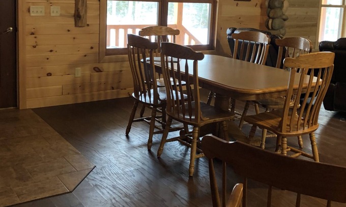 Grand Marais Cottage | M77 cottage in Grand Marais MI