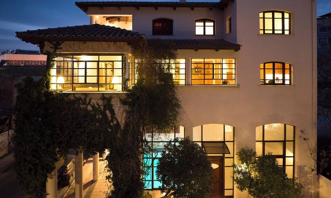 Kerameikos Villa | Ma Maison Downtown Villa N°8, Indoor Heated Pool,20 minutes to Acropolis & Plaka