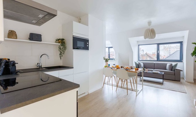 Wijk van de Squares Apartment | MA - Parlement VI - Studio Apartment, Sleeps 4