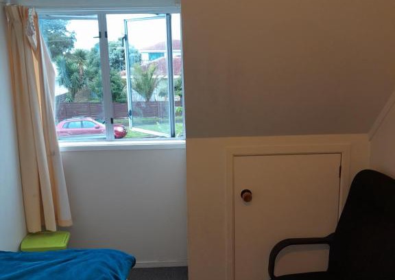 Te Atatu South House | Mablet Family Home Stay