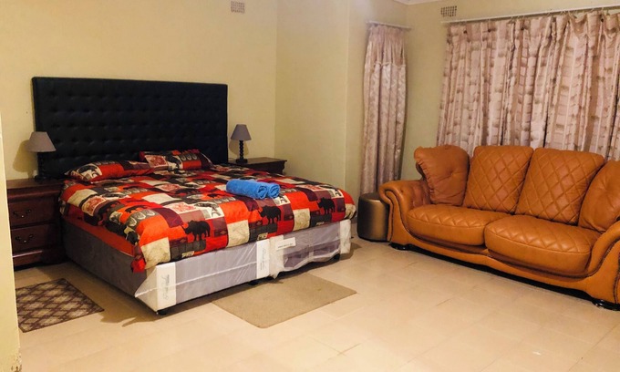 Masvingo House | “MABWE Residence 3mins from Great Zimbabwe Ruins