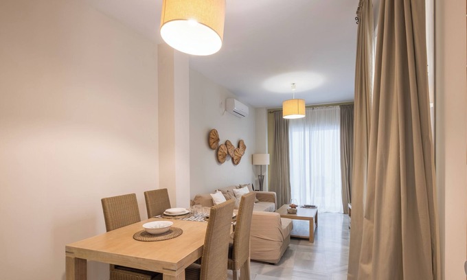 Doctor Barraquer-Grupo Renfe-Policlinico Apartment | MACARENA ACTIVE APARTMENT