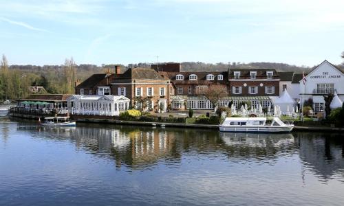 Marlow Hotel | Macdonald Compleat Angler