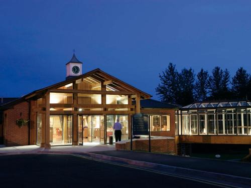 Whitchurch Hotel | Macdonald Hill Valley Hotel, Spa & Golf Resort