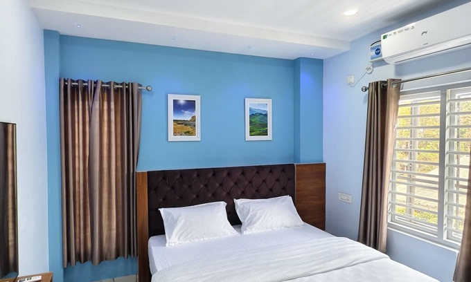 Mahe Hotel | MADAYI RESIDENCY